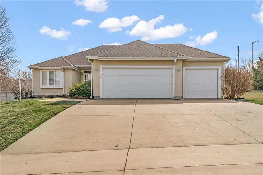 948 SW Woodbridge Court, Topeka, KS 66606 - #2