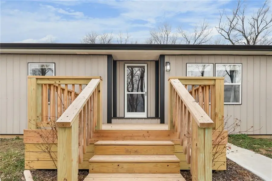 38466 Plum Creek Road, Osawatomie, KS 66064 - #3