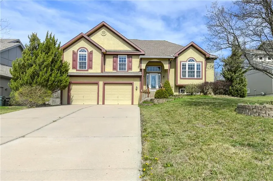 712 Rock Creek Drive, Lansing, KS 66043 - #2