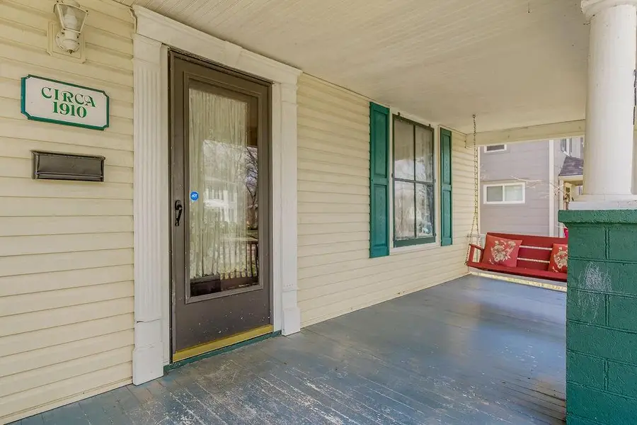 211 Vine Street, Leavenworth, KS 66048 - #2