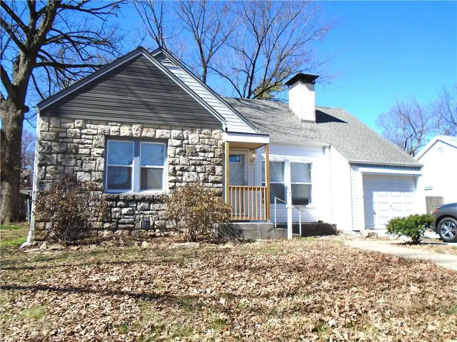 1308 6th Avenue, Leavenworth, KS 66048 - #3