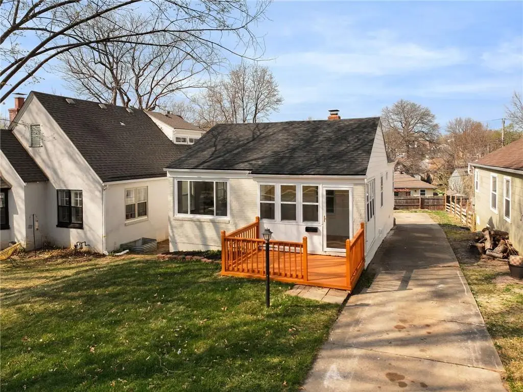 822 E 72nd Street, Kansas City, MO 64131 - #1