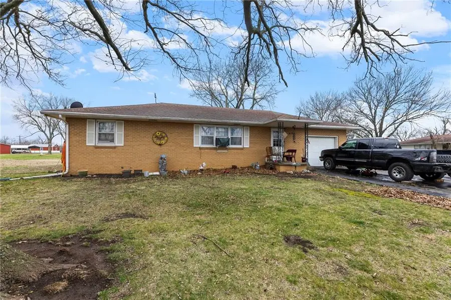 812 Randolph Street, Bronson, KS 66716 - #2