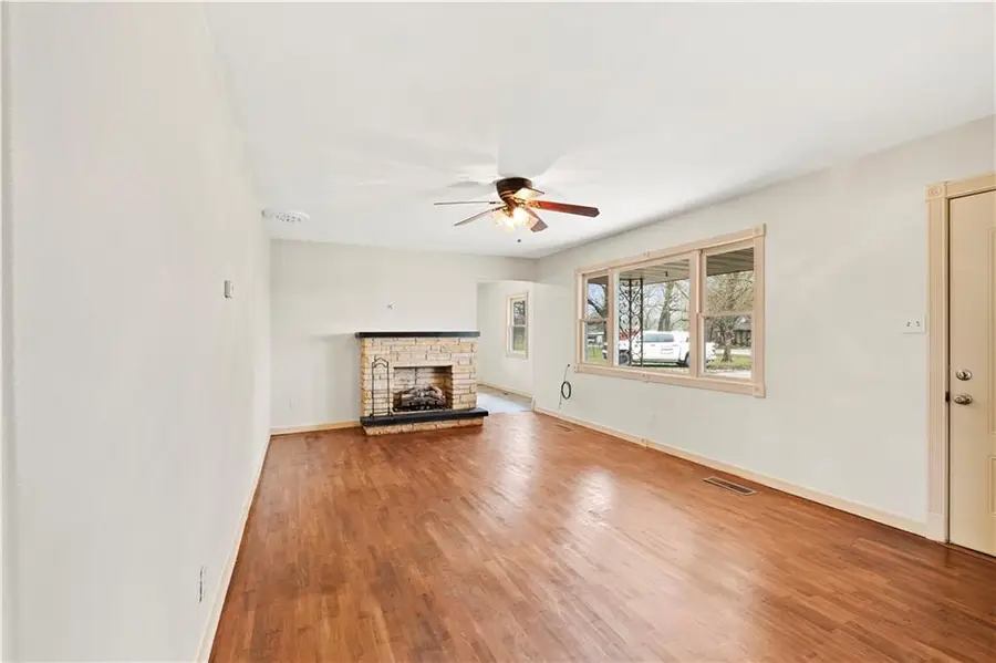 262 W 6th Street, Bronaugh, MO 64728 - #2