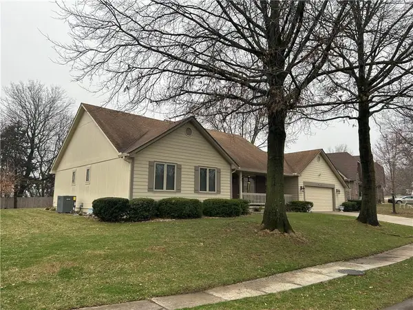 2501 SW Locust Street, Oak Grove, MO 64075