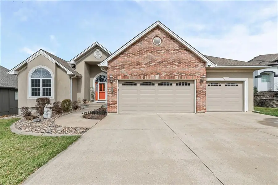 13175 Woodridge Drive, Platte City, MO 64079 - #3