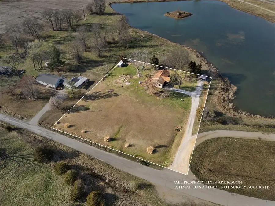 15411 E James Road, Nevada, MO 64772 - #2