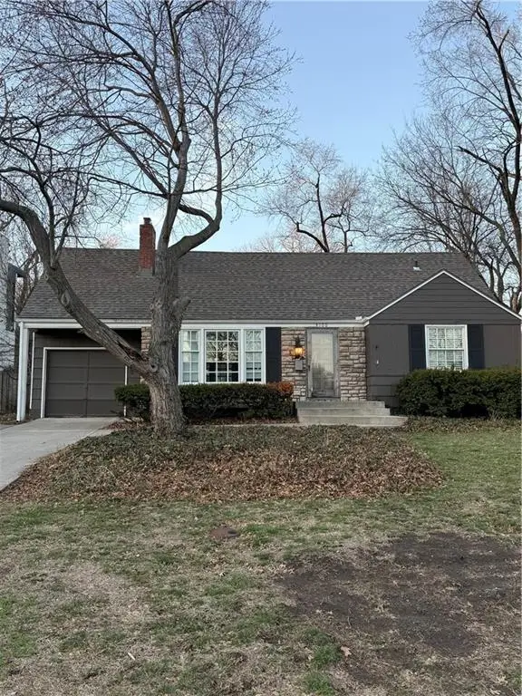 4100 Oxford Road, Prairie Village, KS 66208