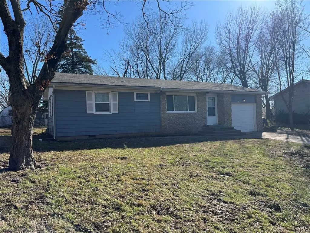 33915 W 83rd Street, De Soto, KS 66018 - #1