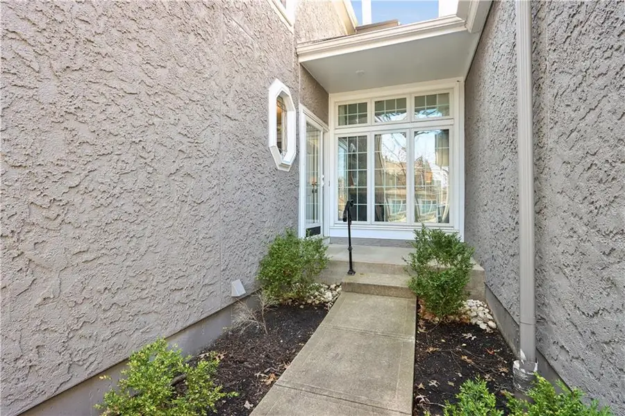 12628 Barkley Street, Leawood, KS 66209 - #2