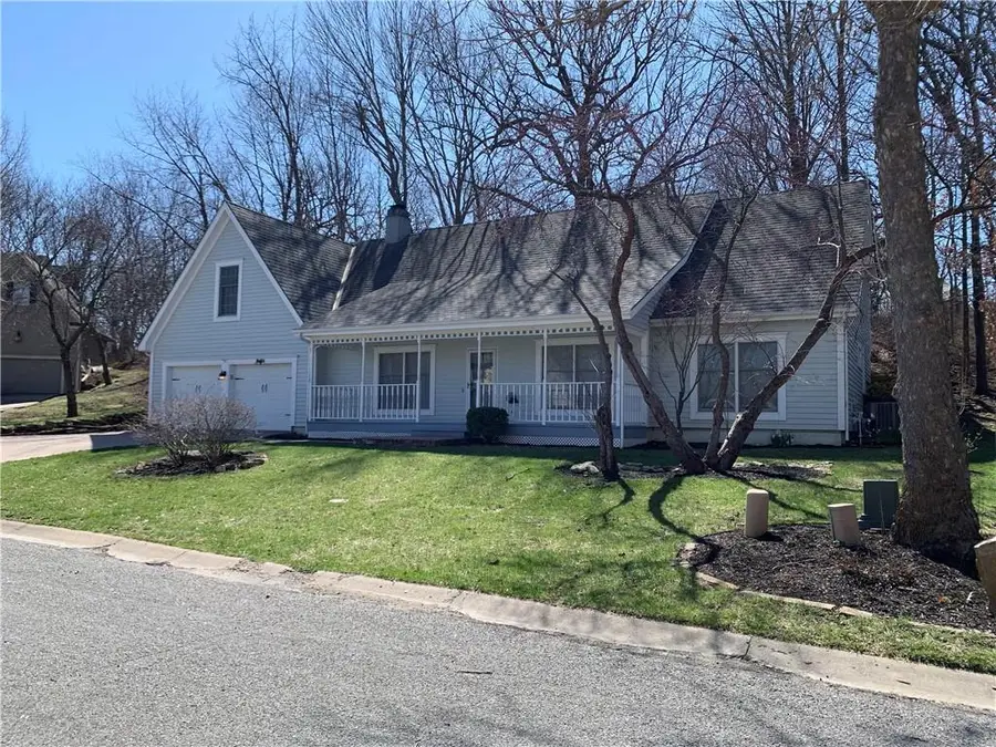 11031 W 108th Terrace, Overland Park, KS 66210 - #2