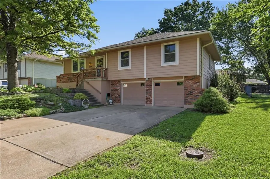 16311 Mckinley Street, Belton, MO 64012 - #2