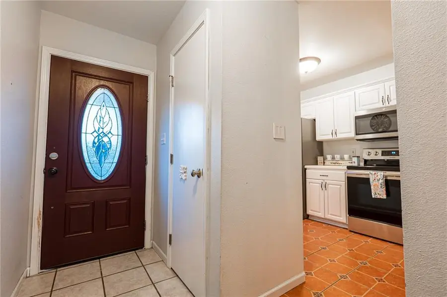 1204 Sunchase Drive, Lawrence, KS 66044 - #3