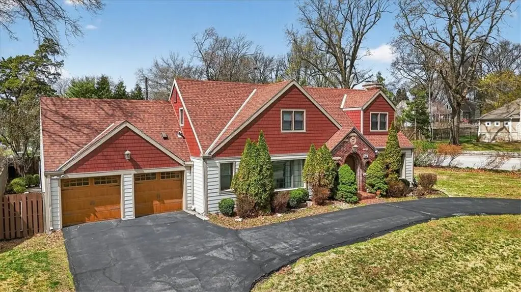 5404 Chadwick Road, Fairway, KS 66205 - #1