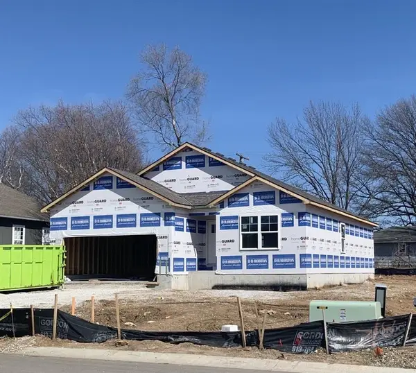 21670 S Madison Street, Spring Hill, KS 66083