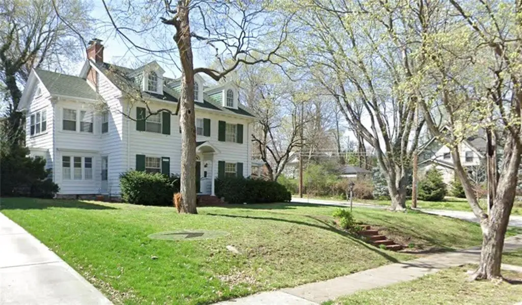 5500 Central Street, Kansas City, MO 64113 - #1