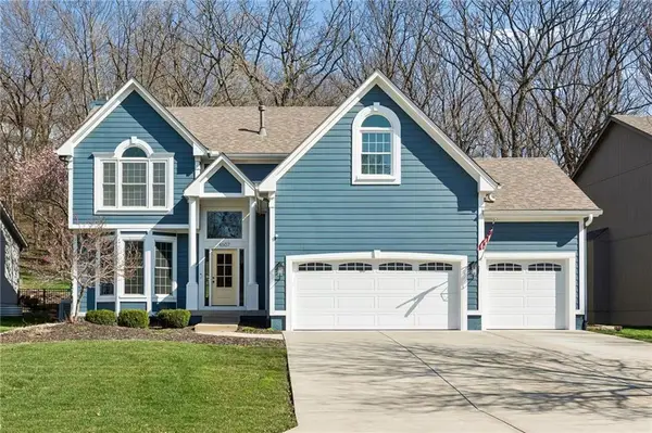 4607 Aminda Street, Shawnee, KS 66226