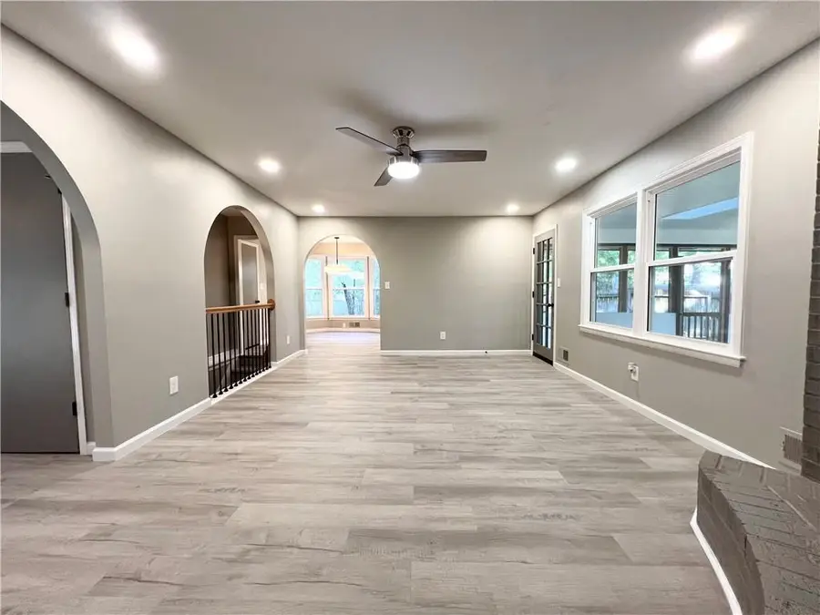 718 NE Mulberry Street, Lees Summit, MO 64086 - #3