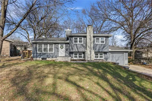 7309 Stearns Street, Shawnee, KS 66203