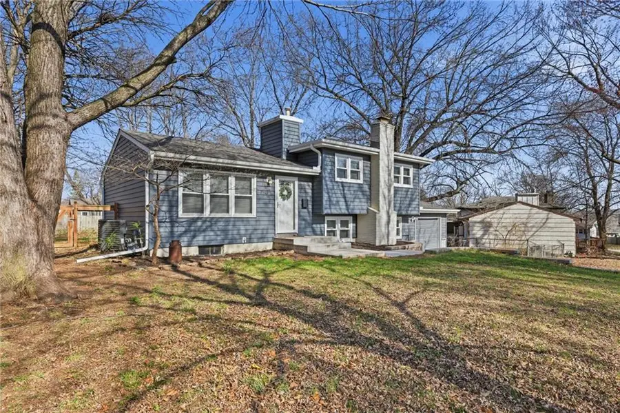 7309 Stearns Street, Shawnee, KS 66203 - #3