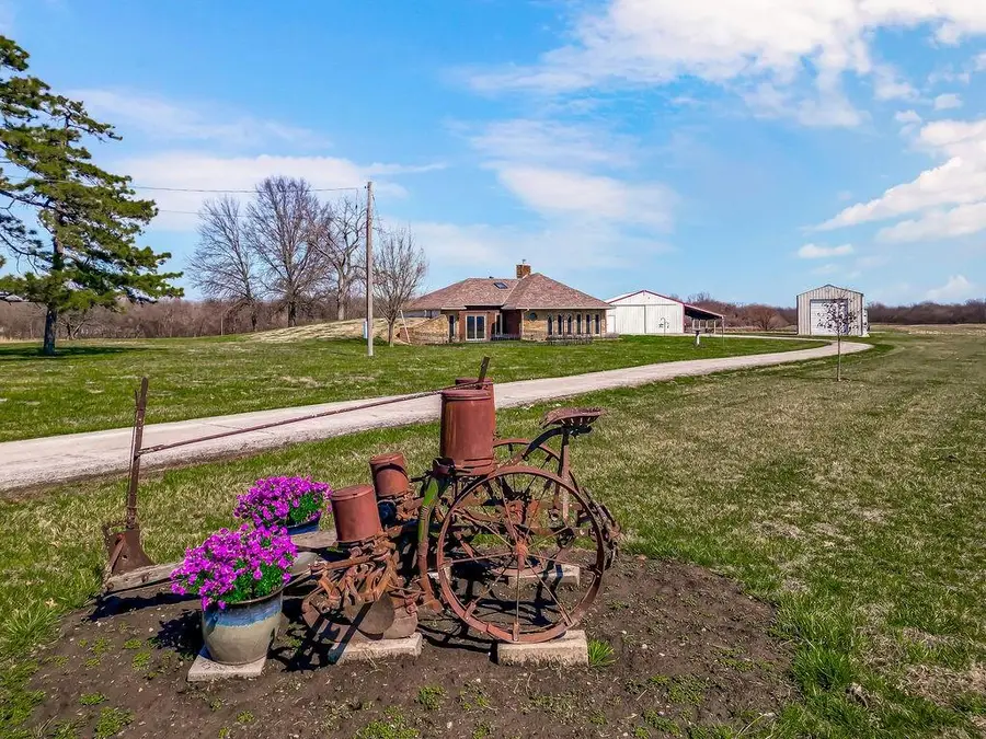 32701 S Dorsett Hill Lane, Archie, MO 64725 - #3