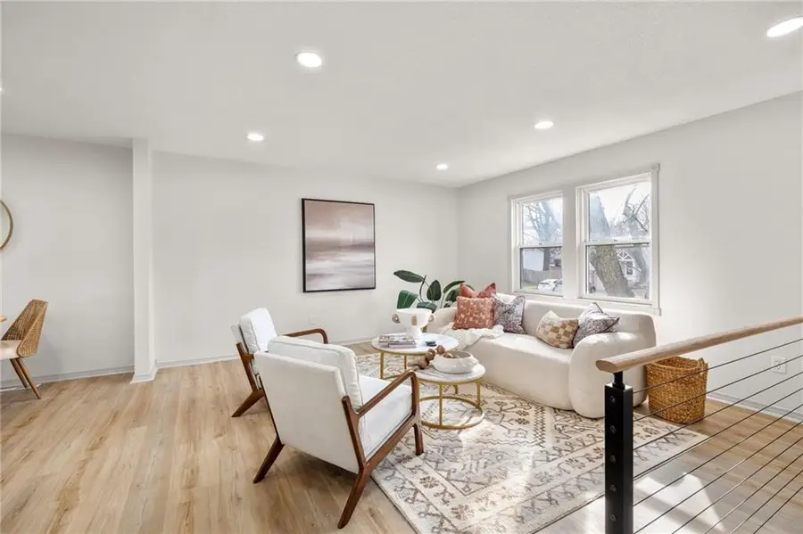 616 S Montclaire Drive, Olathe, KS 66061 - #3