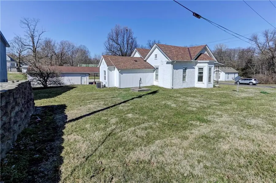 211 W Maple Street, Plattsburg, MO 64477 - #3