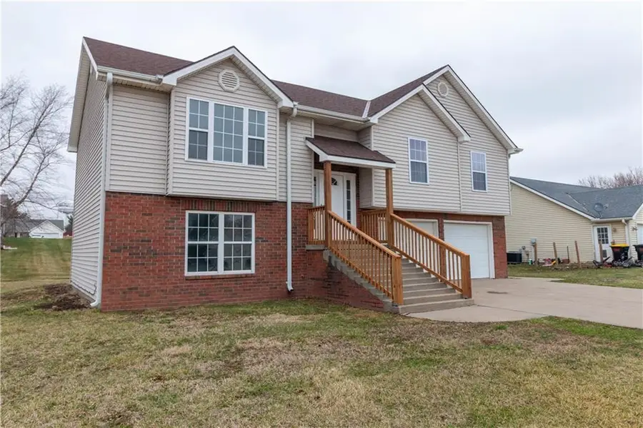 1005 E Pearl Court, Savannah, MO 64485 - #3
