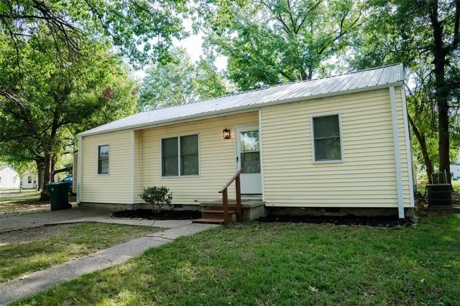 1222 Richard Avenue, Parsons, KS 67357 - #2