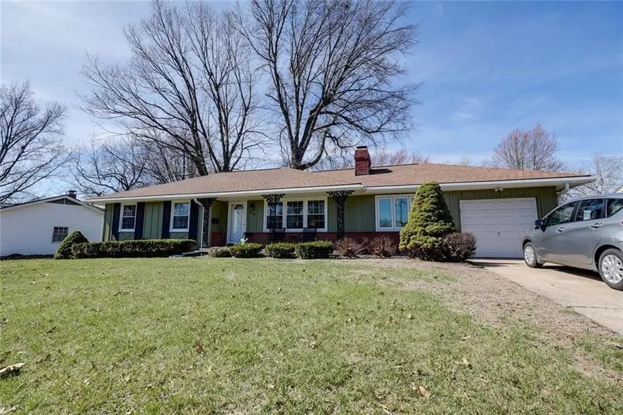 8220 Willow Way, Raytown, MO 64138 - #3