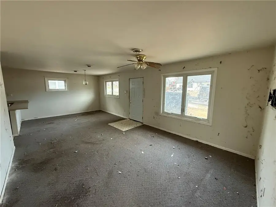 4655 E 43rd Terrace, Kansas City, MO 64130 - #3