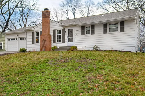 5916 W 101 Place, Overland Park, KS 66207