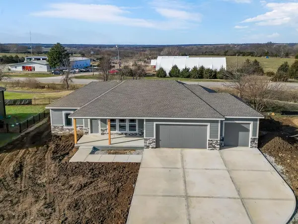 29346 Palmer Drive, Paola, KS 66071