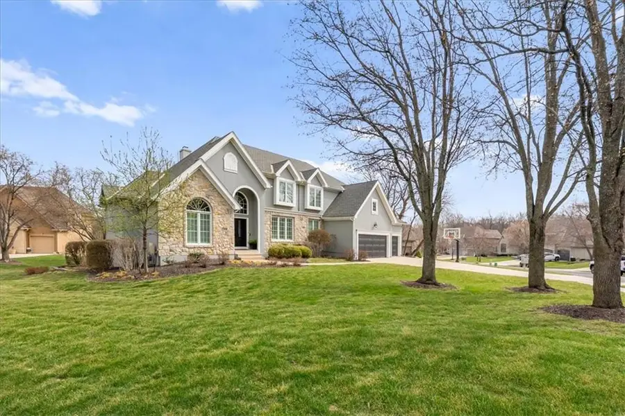 11302 W 140th Terrace, Overland Park, KS 66221 - #2