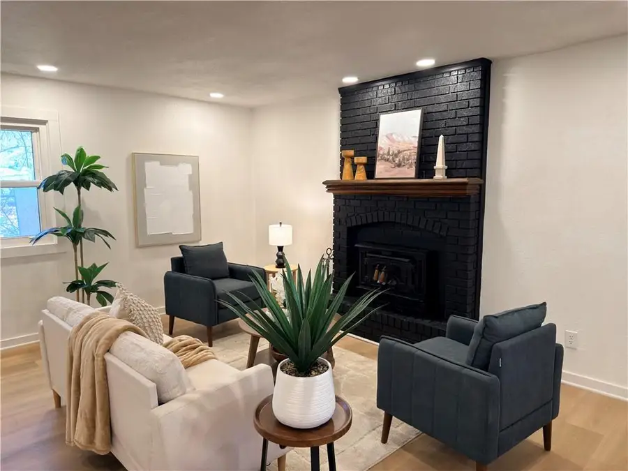 7401 E 102nd Street, Kansas City, MO 64134 - #2