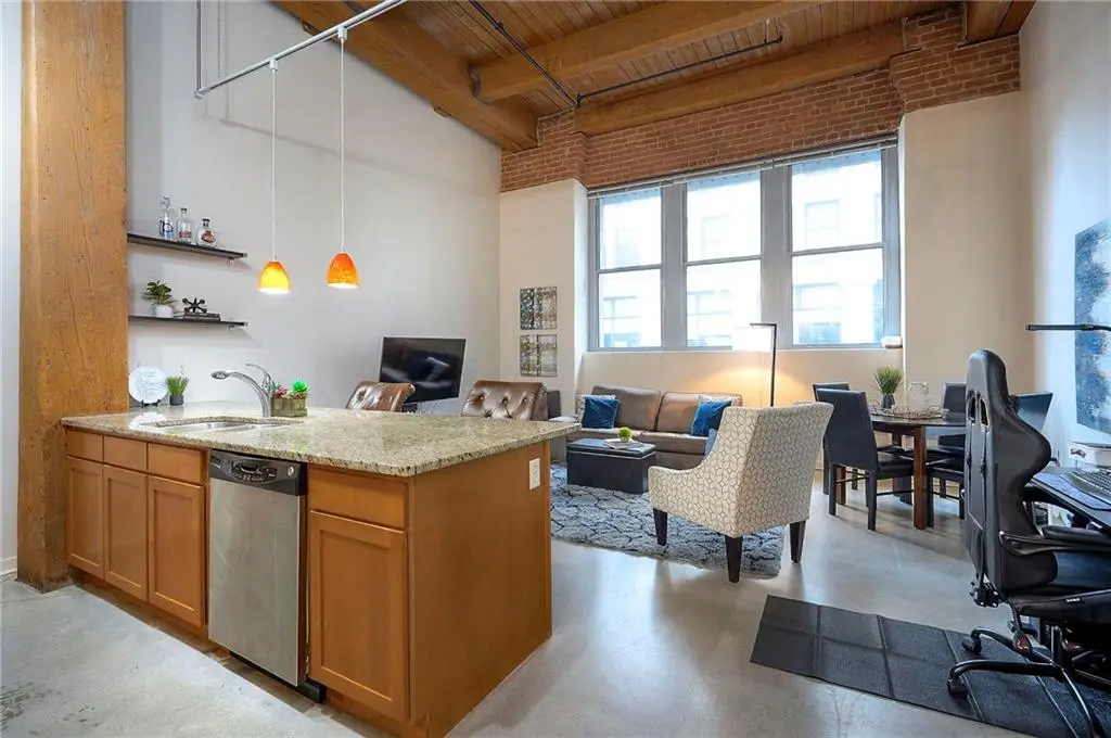 712 Broadway Boulevard #304, Kansas City, MO 64105 - #1