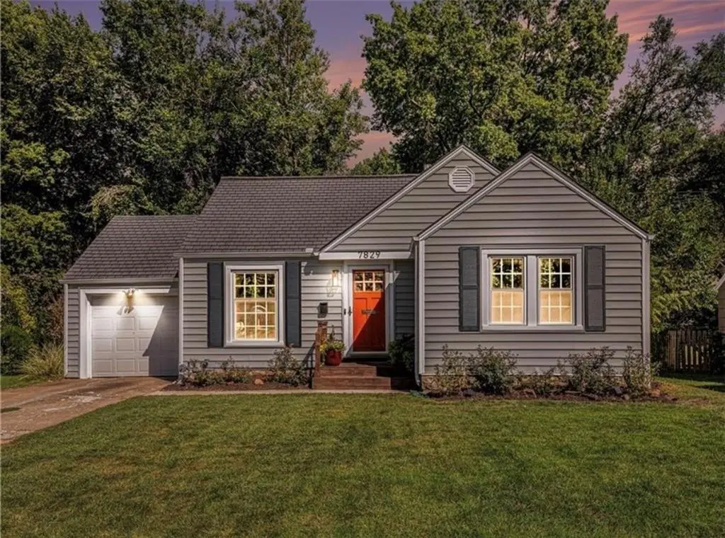 7829 Jefferson Street, Kansas City, MO 64114 - #1