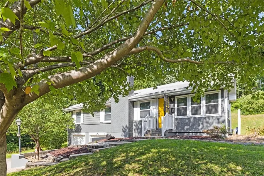 6601 N Broadway Street, Gladstone, MO 64118 - #2