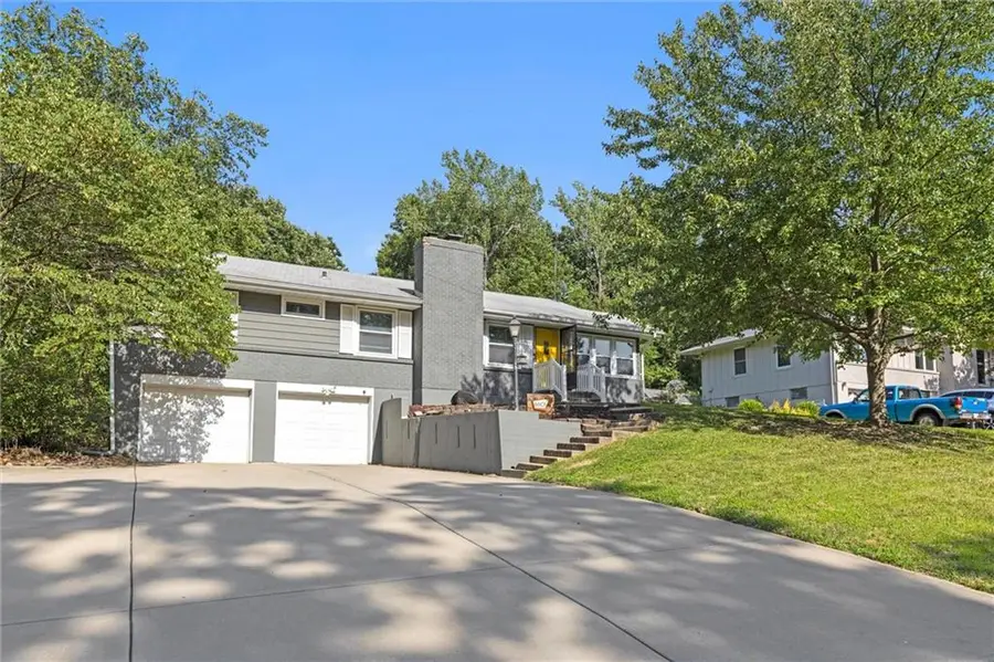 6601 N Broadway Street, Gladstone, MO 64118 - #3