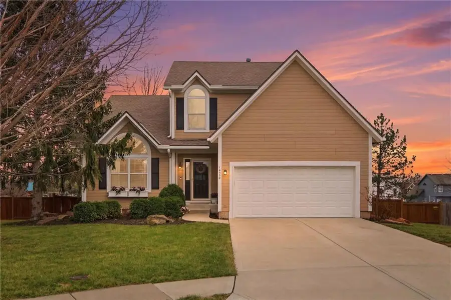 16350 S Central Street, Olathe, KS 66062 - #2