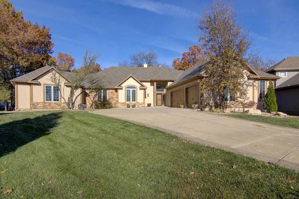 6819 Woodstock Court, Shawnee, KS 66218 - #1