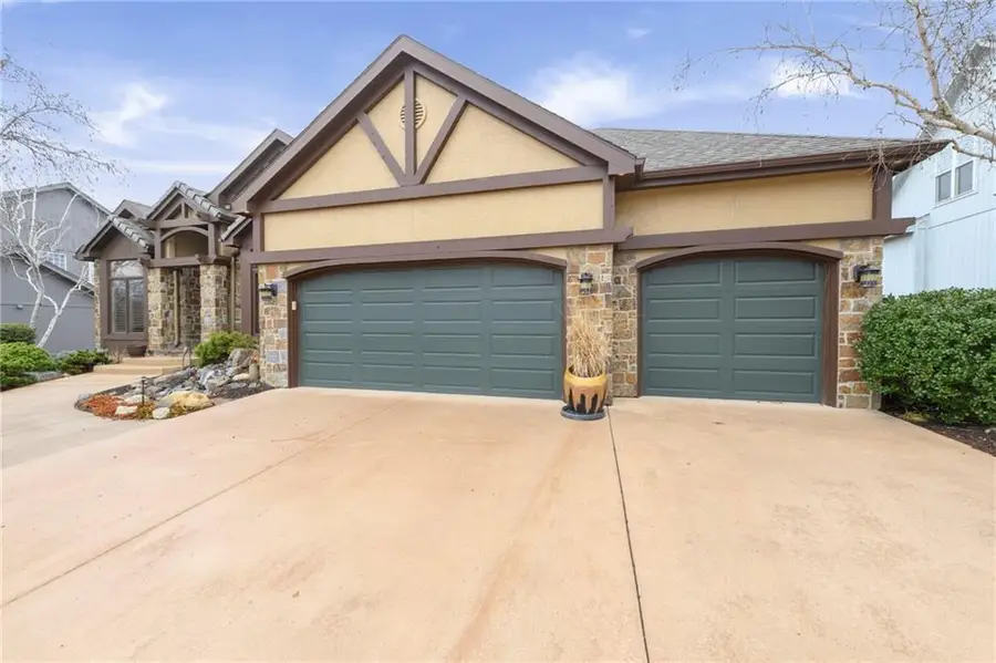 20816 W 99th Street, Lenexa, KS 66220 - #3