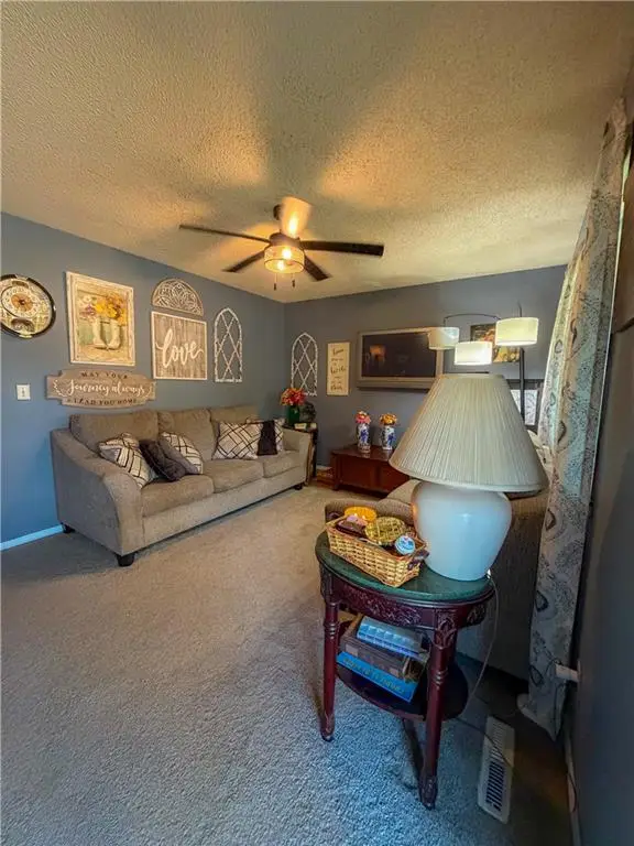 3020 Southern Avenue, Parsons, KS 67357 - #3