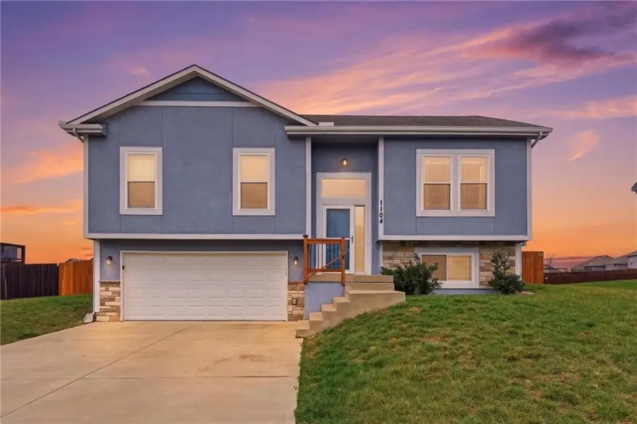 1104 SW 10th Terrace, Oak Grove, MO 64075 - #2