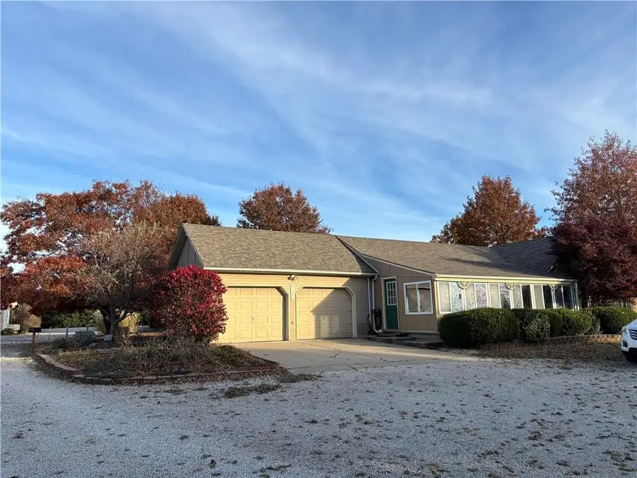 25595 Rockville Road, Louisburg, KS 66053 - #3