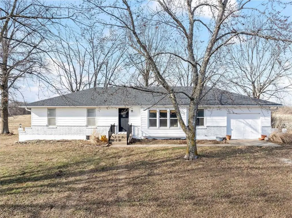 29002 E State Route B Highway, Archie, MO 64725 - #1