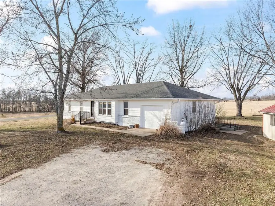 29002 E State Route B Highway, Archie, MO 64725 - #2