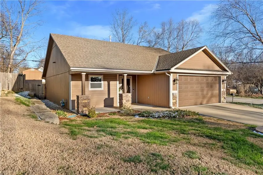 300 NW Fox Hollow Lane, Blue Springs, MO 64015 - #3