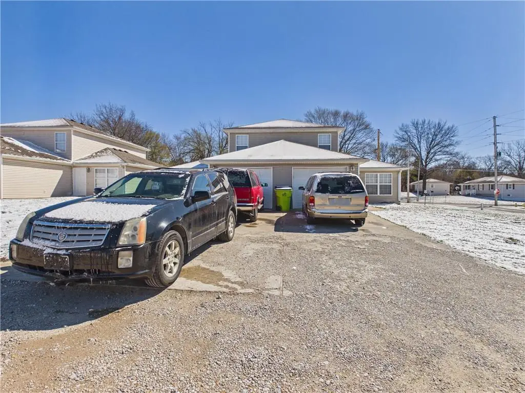 217-219 Truman Road, Knob Noster, MO 65336 - #1