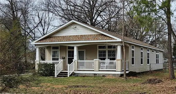 1011 E 9th Street, Pittsburg, KS 66762